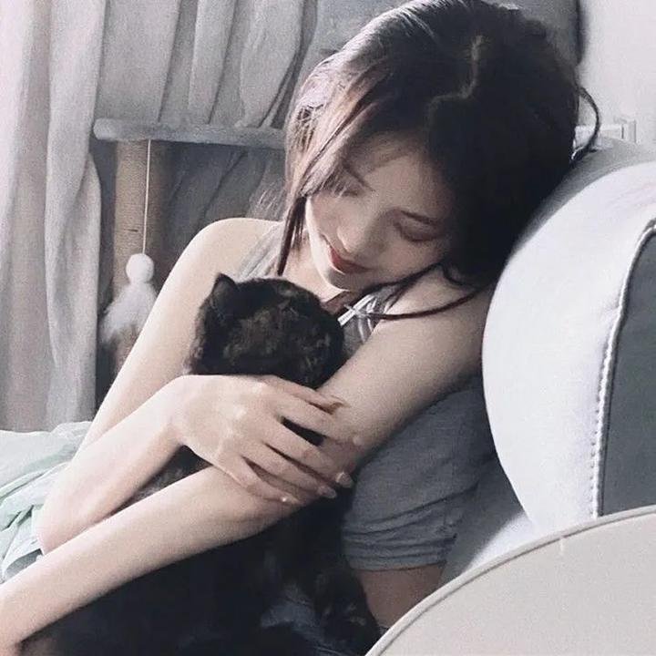 幕后女英雄